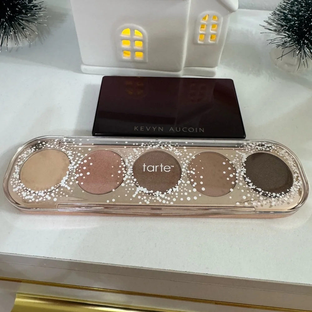 Kevyn Aucoin THE NEO HIGHLIGHTER SAHARA AND TARTE EYESHADOW PALETTE